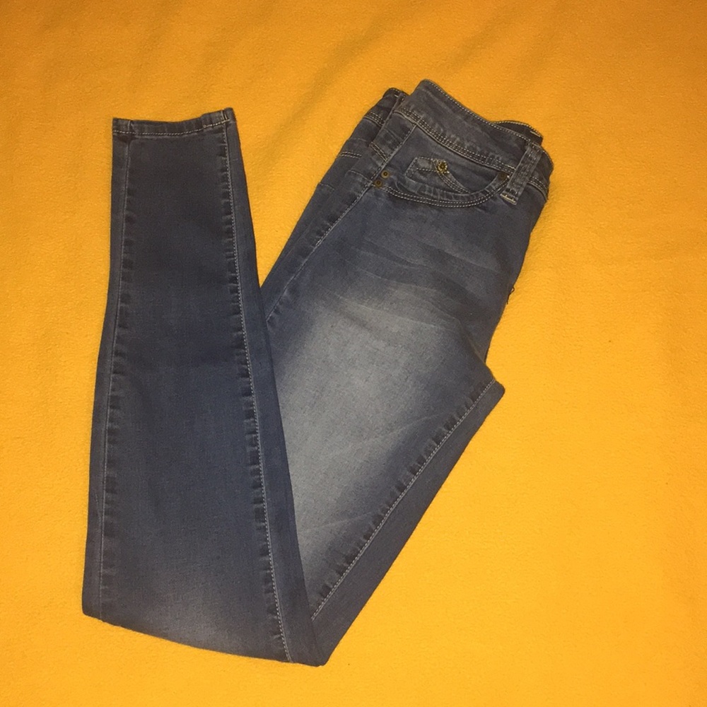 YMI Mid Rise Stretch Jeans Like New